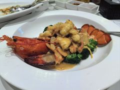 -万龙洲海鲜(大兴绿地缤纷城店)