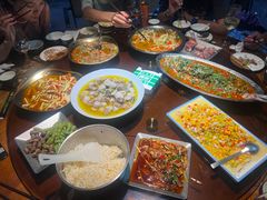 -三叔特色自贡菜(中海国际店)