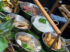 -一朵菌·野生菌探索家火锅(南亚店)