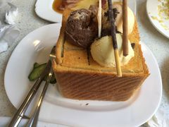 蜂蜜牛油巨人多士-新发记港式茶餐厅(黄浦店)