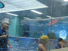 -Swim斯卫姆国际儿童游泳中心(红博中央公园店)