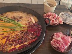 -黄潇洒老火锅(九眼桥宏济巷店)