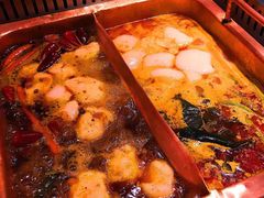 -老牌坊云南鱼豆花火锅(嵩山店)