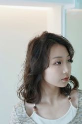 -虫二·专注健康烫染沙龙