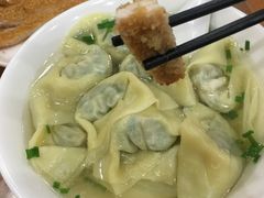 荠菜大馄饨-潘国仙耳光馄饨(黄家阙路店)