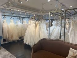 -艾慕婚纱礼服馆(和平店)