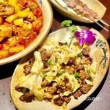 超级正宗的新疆菜餐厅[礼花]