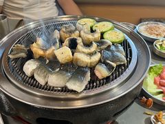 金牌鳗鱼半条-围炉肉舍•炭烤活鳗•丹东海鲜烤肉(步行街店)