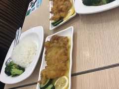 -佰搭果·广式茶餐厅(西华路店)