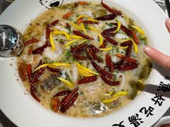 -江渔儿酸菜鱼·拔草餐厅(虎门君乐汇店)
