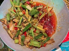 -路边边.炒菜烧烤.音乐餐厅(良乡长虹店)