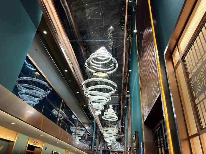 金悦轩酒店(汉峪金谷店)-"今天正好和朋友来汉峪金谷这边办事,事情办.