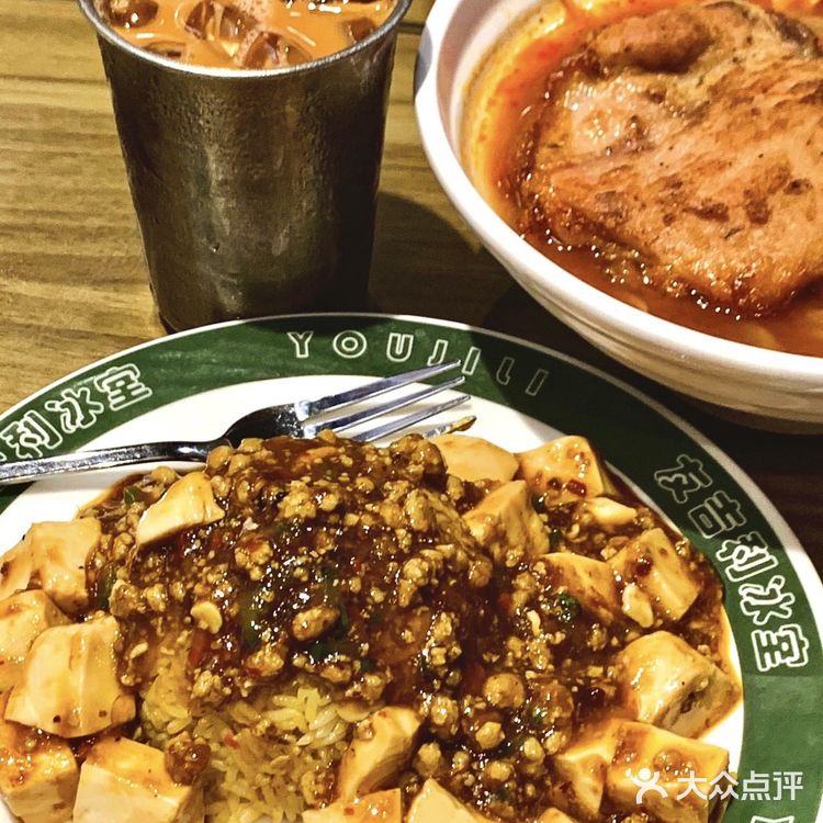 澳门美食🇲🇴｜爱惨了这家特色茶餐厅，扶墙出