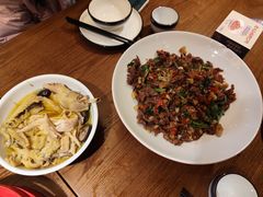 -八碗湘长沙市井菜(坡子街店)