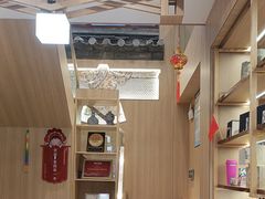 -霸王茶姬(南强街店)
