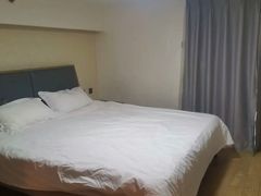 -铂斯登行政公寓(深圳北站汇隆中心店)