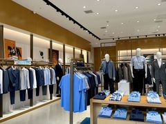-王府井奥莱临潼小镇(临潼店)