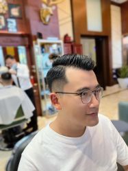 -尼特斯男士发型馆
