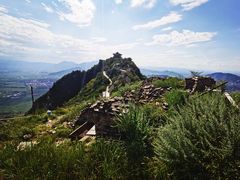 -鸡鸣山旅游风景区