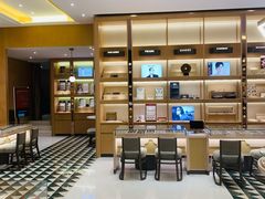 -茂昌眼镜(南京西路店)