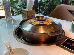 -润园四季椰子鸡火锅(卓越INTOWN店)