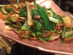 牛肝菌-云海肴·汽锅鸡·云南菜(领展购物广场·中关村店)