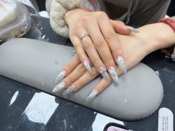-芊屿芊浔美甲