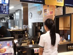 -麦当劳(安立路店)