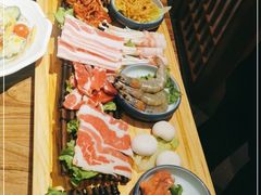 -明洞阿姨·韩式酱蟹烤肉·创意料理(三元桥店)