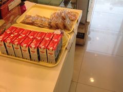 -绿姿鲜奶烘焙(新城花园店)