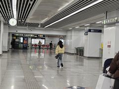 -建设三路(地铁站)