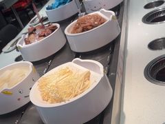 -龍歌自助小火锅(芝罘万达店)