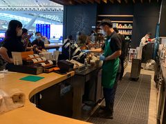 -星巴克(广州南站A18检票口楼上)