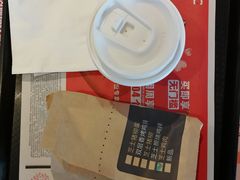 芝士鸡肉帕尼尼蛋挞餐-肯德基(黎阳映像店)