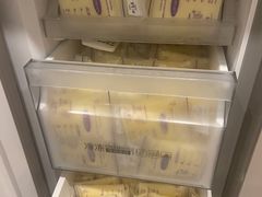 -爱的果实月嫂育婴师(世纪东方店)