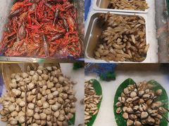 小龙虾-鼎香缘海鲜自助火锅烤肉(锦辉购物广场店)