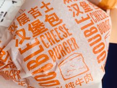双层吉士堡-麦当劳(宝山大厦店)