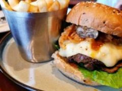 蘑菇汉堡-星巴克臻选(广州沙面店)