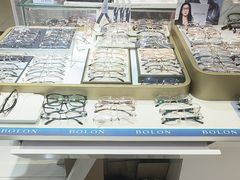 -美式眼镜·授权蔡司.依视路.尼康.豪雅.明月(人民广场店)