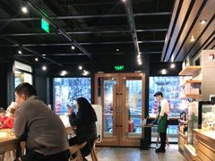 大堂-星巴克(北京长安商场店)