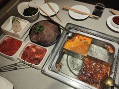 -海底捞火锅(高新万达店)