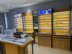 -优医视平价眼镜蔡司依视路折扣工厂店(德胜门店)