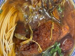 大排面-沪西老弄堂面馆(定西路店)