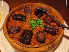 腊味蒸饭-乔街深夜食堂·台州菜·高压锅生蚝(杭州总店)