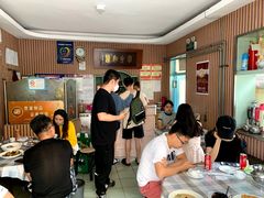 等位区-华春餐馆(鱼山路店)