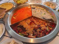 -两个庆火锅公司(昌平府学路店)