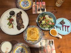 -米德维奇俄式西餐厅(西六道街店)