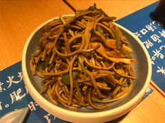 凉拌豆腐丝-肠王卤煮(西单食宝街店)