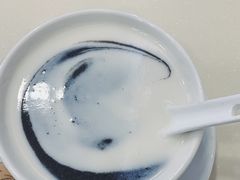 杏仁芝麻糊-晶晶甜品(发昌大厦店)