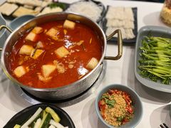 酸汤猪手火锅-小街猪手(团结湖店)